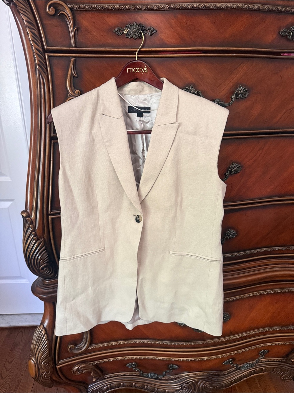 Zara Linen Sleeveless Blazer Vest in Cream